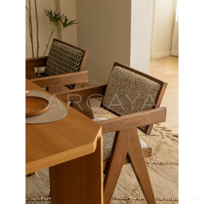 Chandigarh Chair History - scene