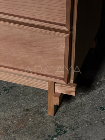 Trending Sideboard - detail
