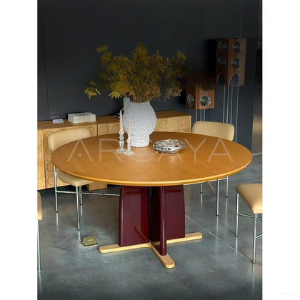 Jeaek Shiqiu Round Dining Table - scene