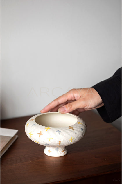 Dadan Hand Painted Colorful Ceramic Vase - scene