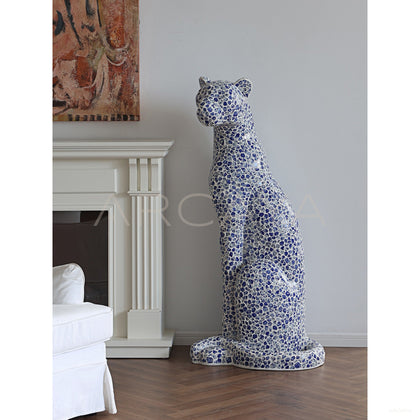 Lucky Leopard Sculpture - scene