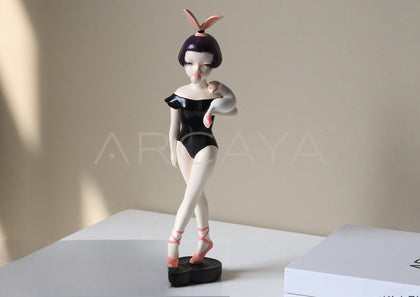 Hard Candy Black Swan Sculpture - scene