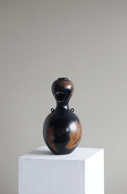 Wabi Sabi Gourd Double Ear Ceramic Vase - scene