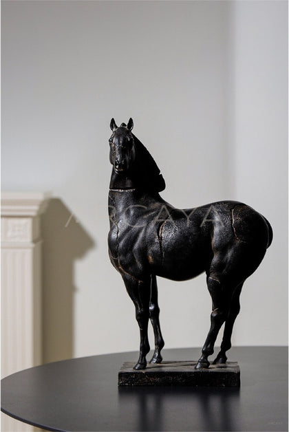Horse Ornament Desktop Entryway - scene