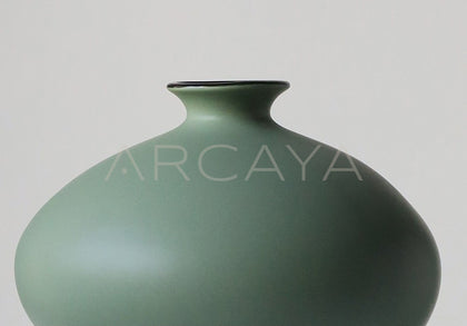 Song Style Small Mouth Ceramic Vase - scene