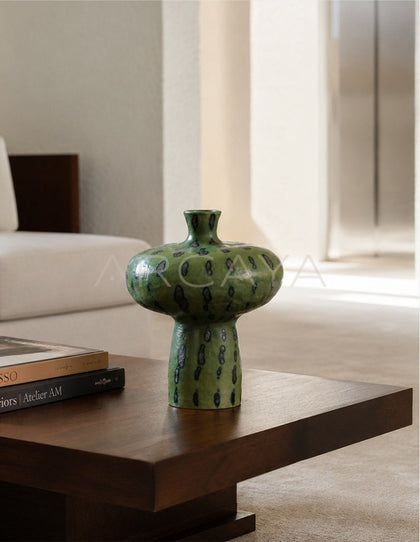 Dadan Green Glaze Ceramic Vase - scene