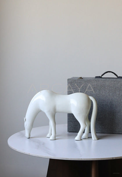 Vintage Art Ceramic Horse Ornament - scene
