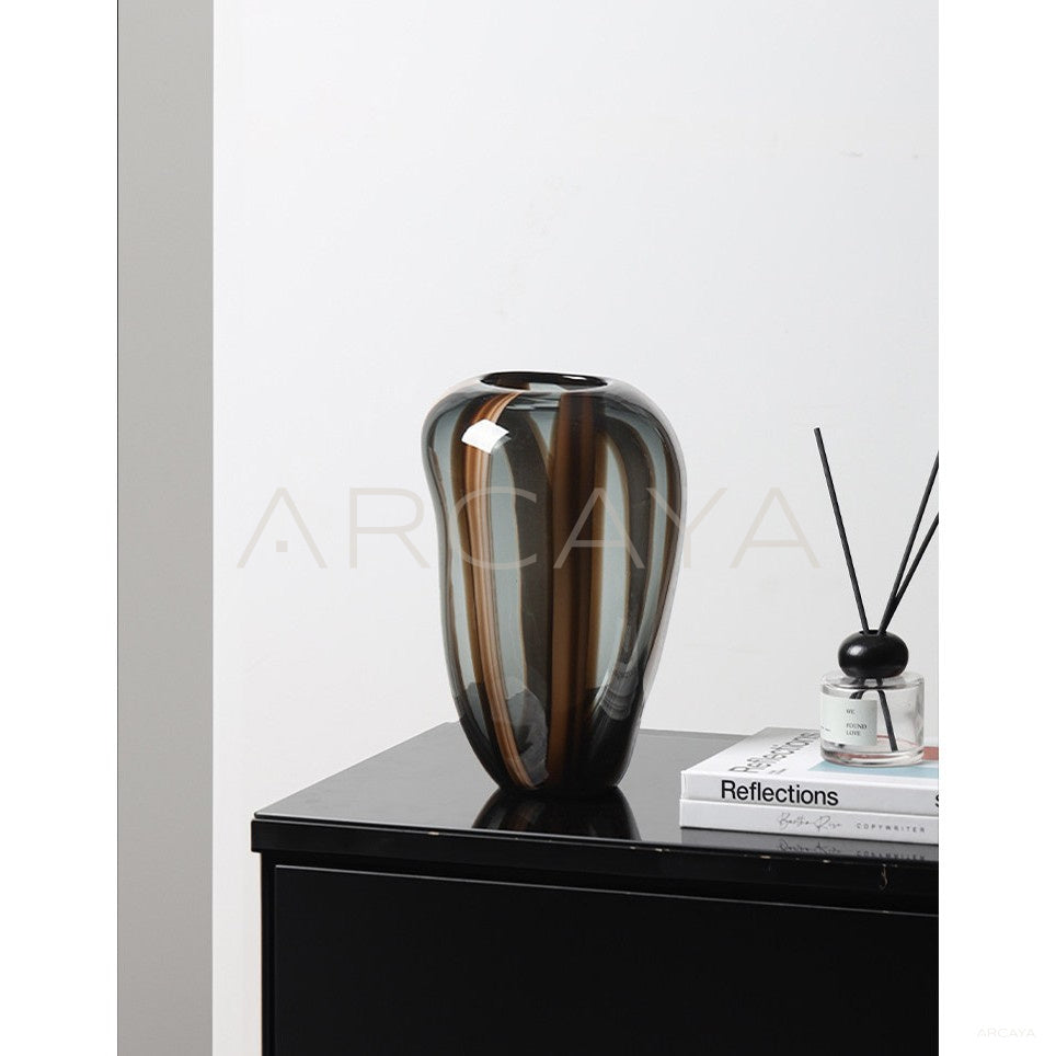 Glass Art Vase Modern in detail