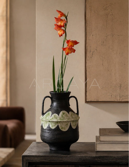 Dadan Stoneware Double Ear Vase Hotel - scene