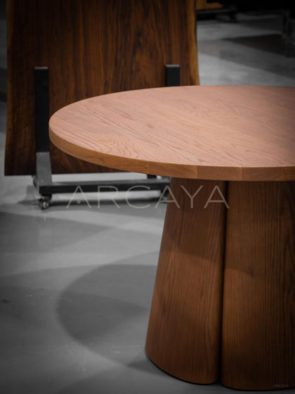 Soft Line Round Table - detail