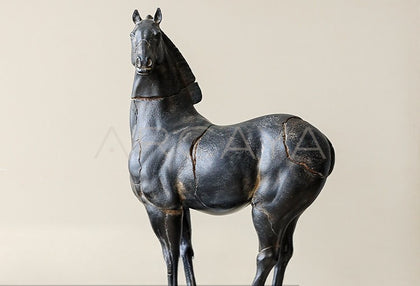 Horse Ornament Desktop Entryway - scene
