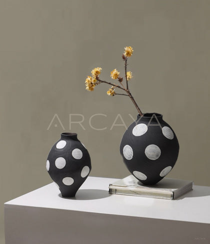 Dadan Jingdezhen Wabi Sabi Floor Jar Vase - scene