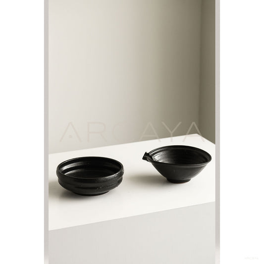Amu Collab Wabi Sabi Black Glaze Spouted Bowl - scene