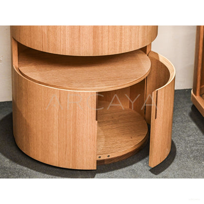 Open Mouth Side Table - scene