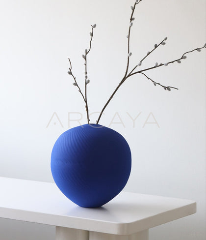 Dadan Jingdezhen Wabi Sabi Porcelain Vase - scene