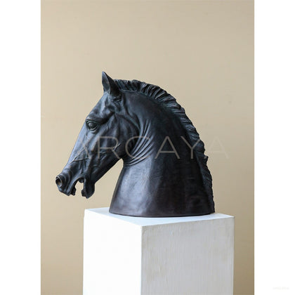 Horse Ornament Tv Stand - scene