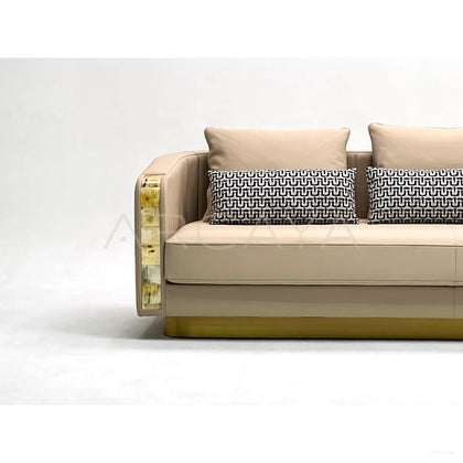 Italian Sofa - scene