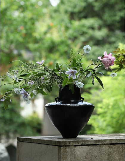 Dadan Handmade Conical Double Ear Vase - scene
