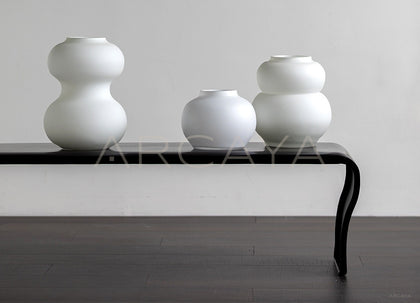 Mist White Frosted Gourd Glass Vase - scene