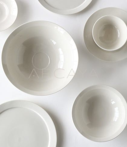 Sunxun Collab Handmade Flared Ceramic Bowl - scene