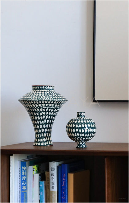 Dadan Jingdezhen Vintage Hydroponic Vase - scene