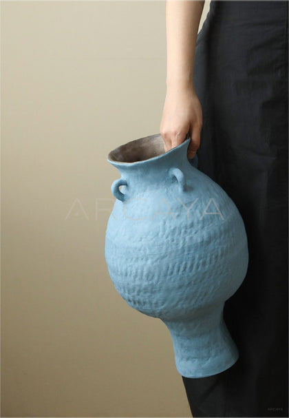 Dadan Wabi Sabi Handmade Vase - scene