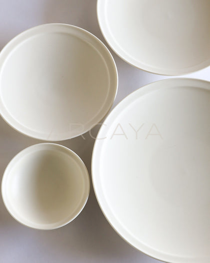 Rongbai Collab Flat Dinner Plate - scene