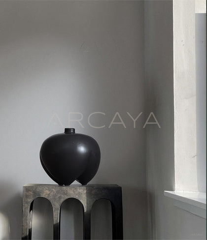 Wabi Sabi Sumo Bisque Ceramic Vase - scene