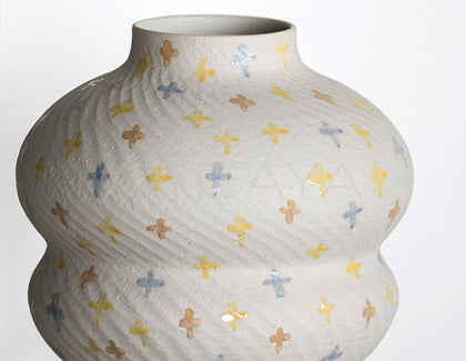 Dadan Hand Painted Double Gourd Vase - scene