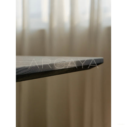 Dio Guili Dining Table - scene