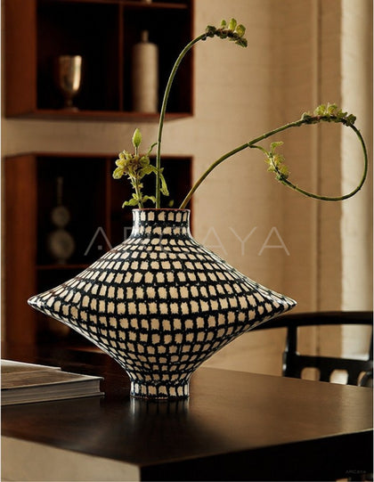 Dadan Dark Green Checkered Ceramic Vase - scene