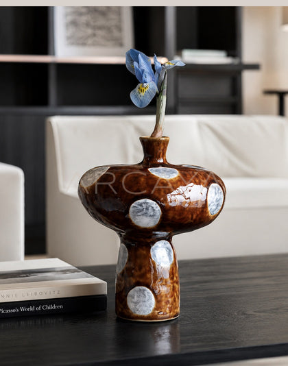 Dadan Mushroom Art Ceramic Vase - scene