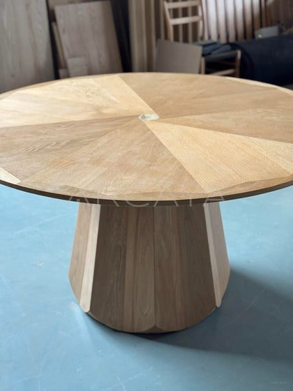 Round Dining Table Design - detail