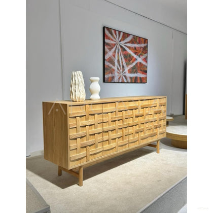 Beautiful Cabinet Moisland - scene
