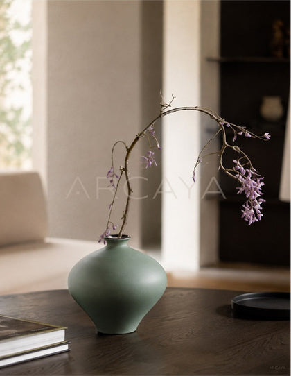 Song Aesthetic Ceramic Vase - scene