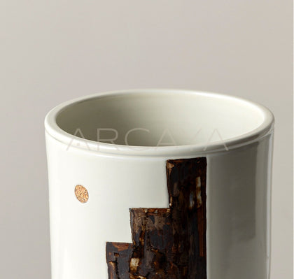 Hand Painted Ceramic Vase Entryway - scene