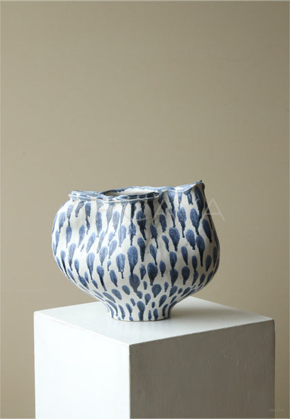 Wabi Sabi Jingdezhen Floor Jar Vase Designer - scene