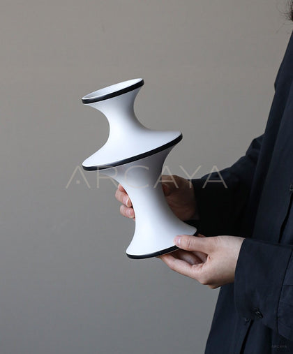New Chinese Tabletop Ceramic Vase - scene