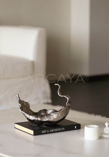Art Ornament Wine Cabinet - scene