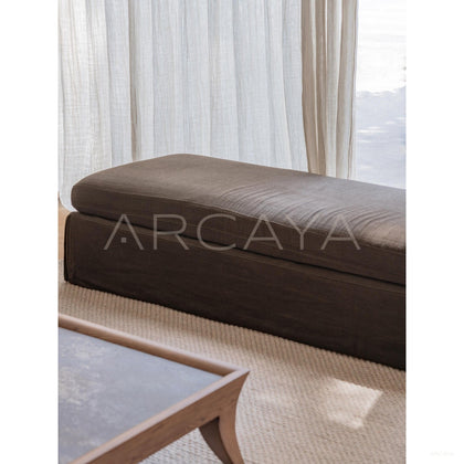 Zhipu Woven Daybed - scene