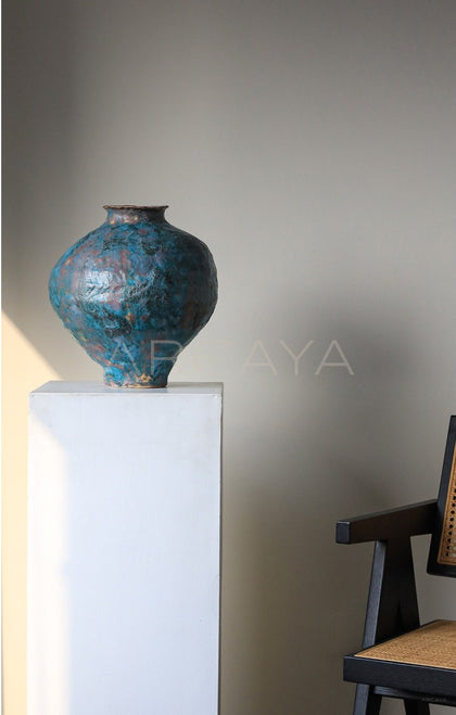 Vintage Wabi Sabi Jingdezhen Tabletop Jar - scene