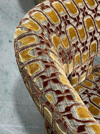 Fabric Lounge Chair - detail