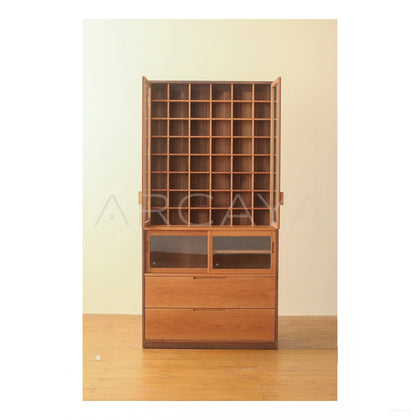 Collector Display Cabinet - scene