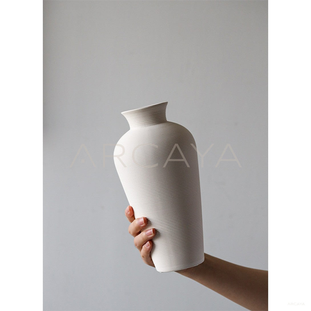Chinese Mini Ceramic Jar Bud Vase in detail