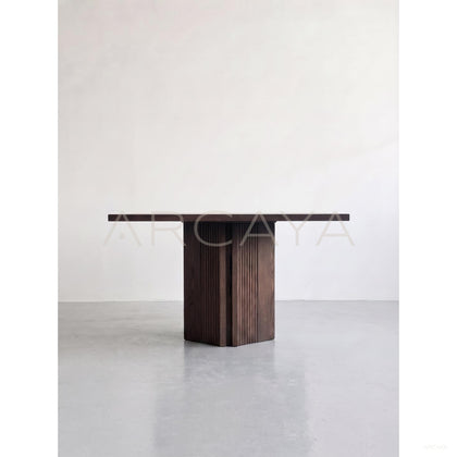 Aperta Solid Wood Dining Table - scene