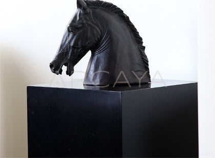 Horse Ornament Tv Stand - scene