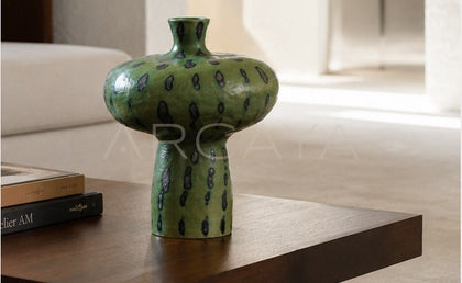 Dadan Vintage Art Ceramic Vase - scene