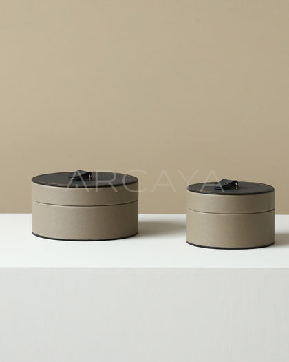 Leather Round Jewelry Storage Box - scene
