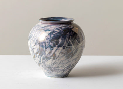 Twisted Glaze Blurred Ceramic Vase - scene