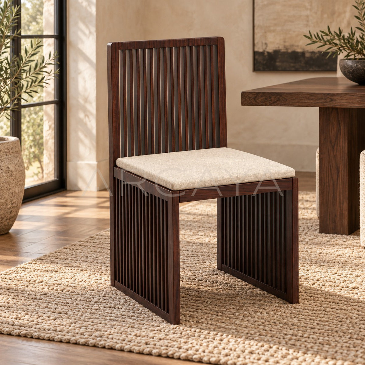 Chair Ch 5702 in detail